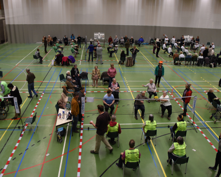 Netbaltoernooi voor kwetsbare ouderen