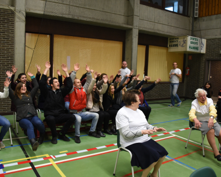 Netbaltoernooi voor kwetsbare ouderen