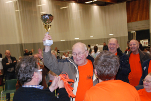 Netbaltoernooi voor kwetsbare ouderen